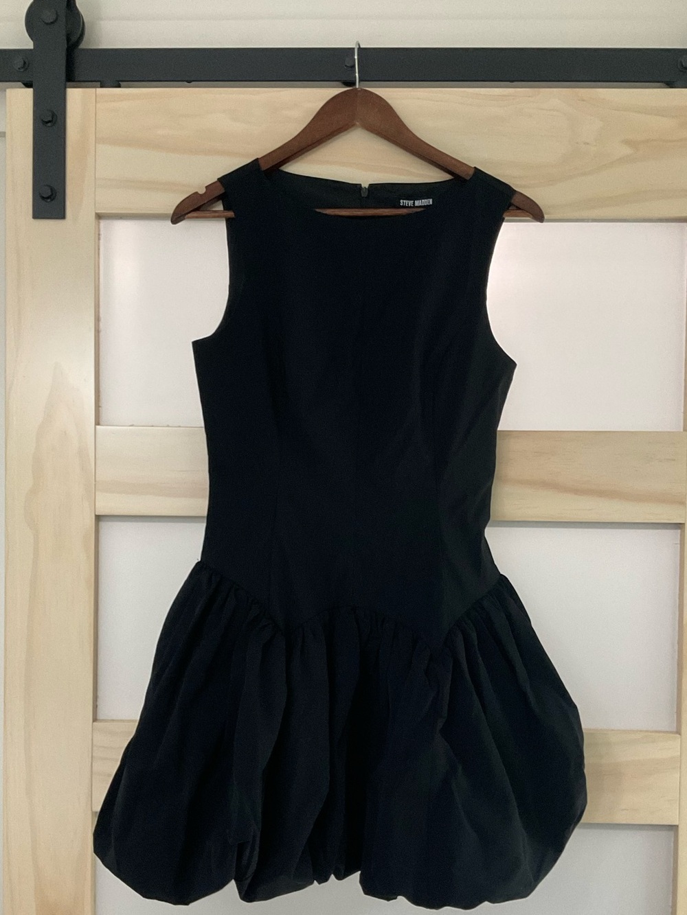 Steve Madden Lyra Black Bubble Hem Drop Waist Mini Dress 4 NWT